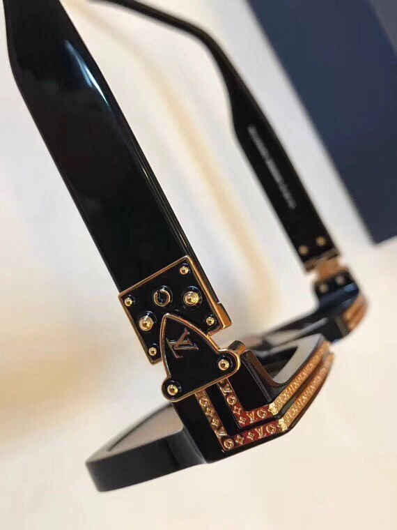 LU Sunglasses