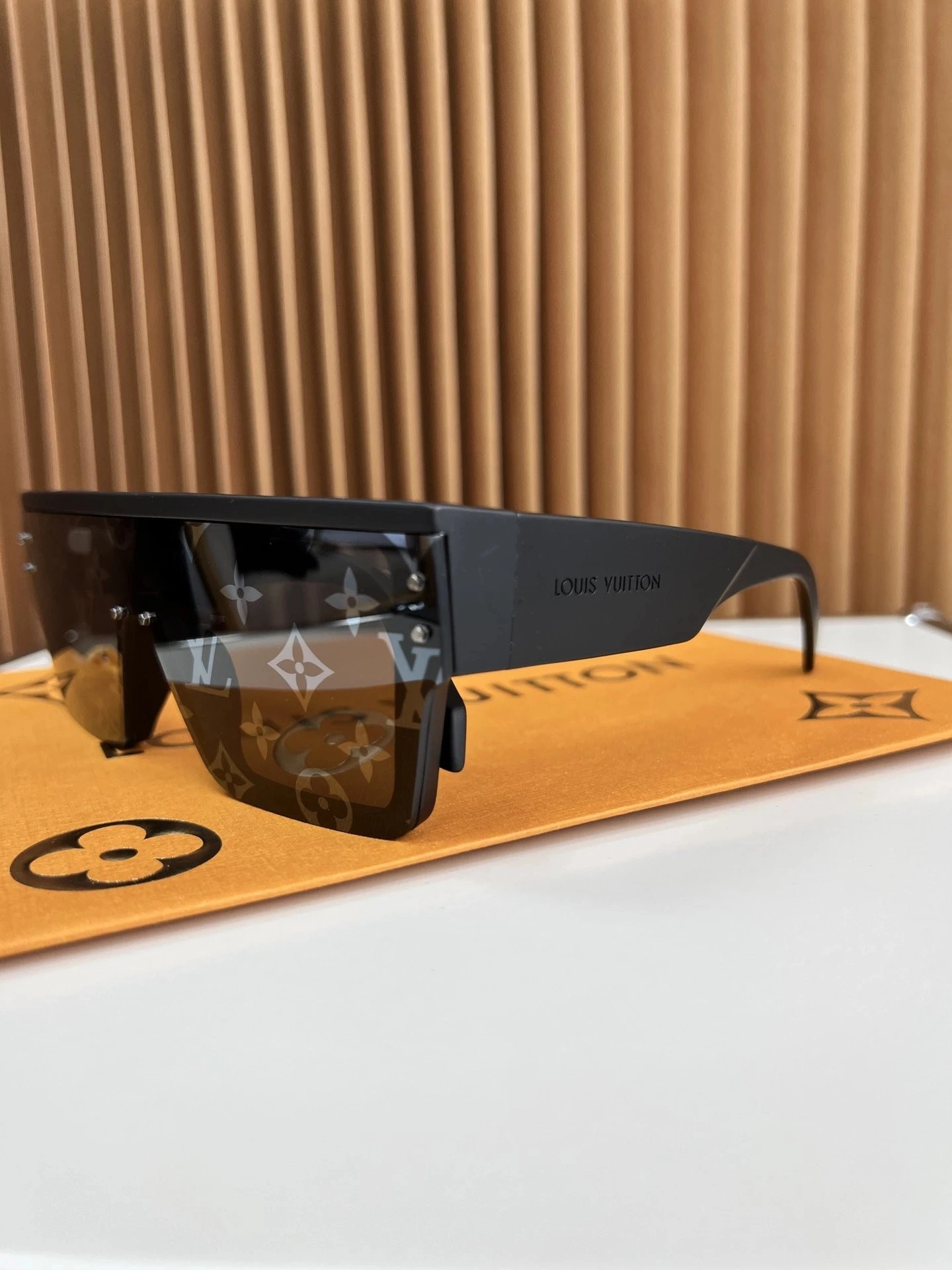 LU Sunglasses