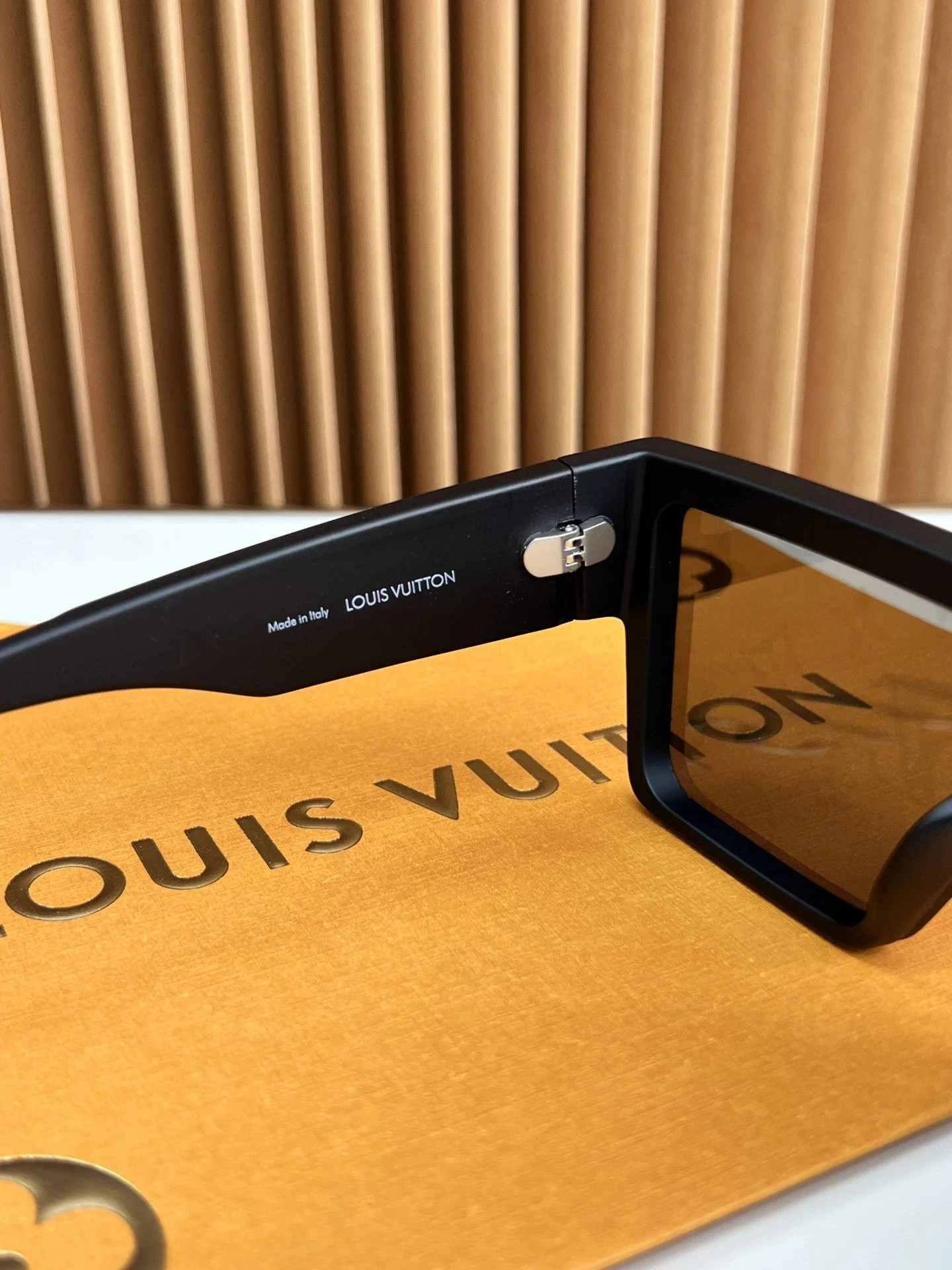 LU Sunglasses