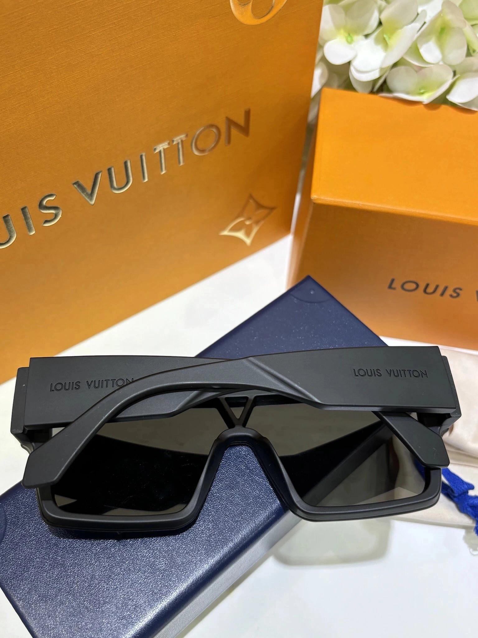 LU Sunglasses