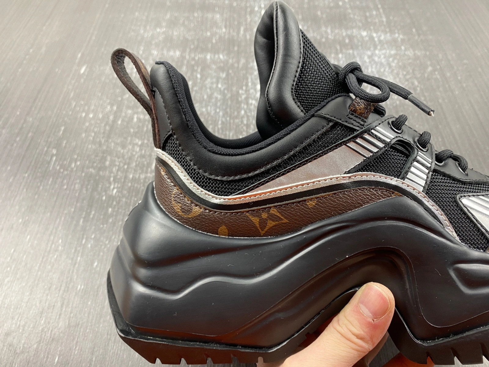 LWE ARCHLIGHT SNEAKERS