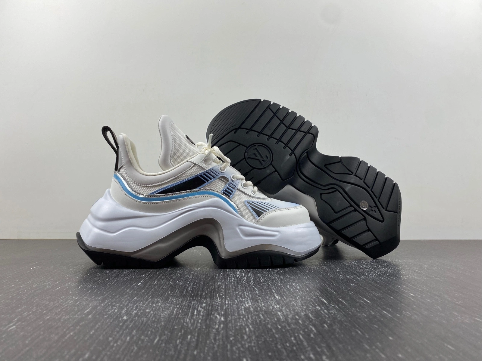 LWE ARCHLIGHT SNEAKERS