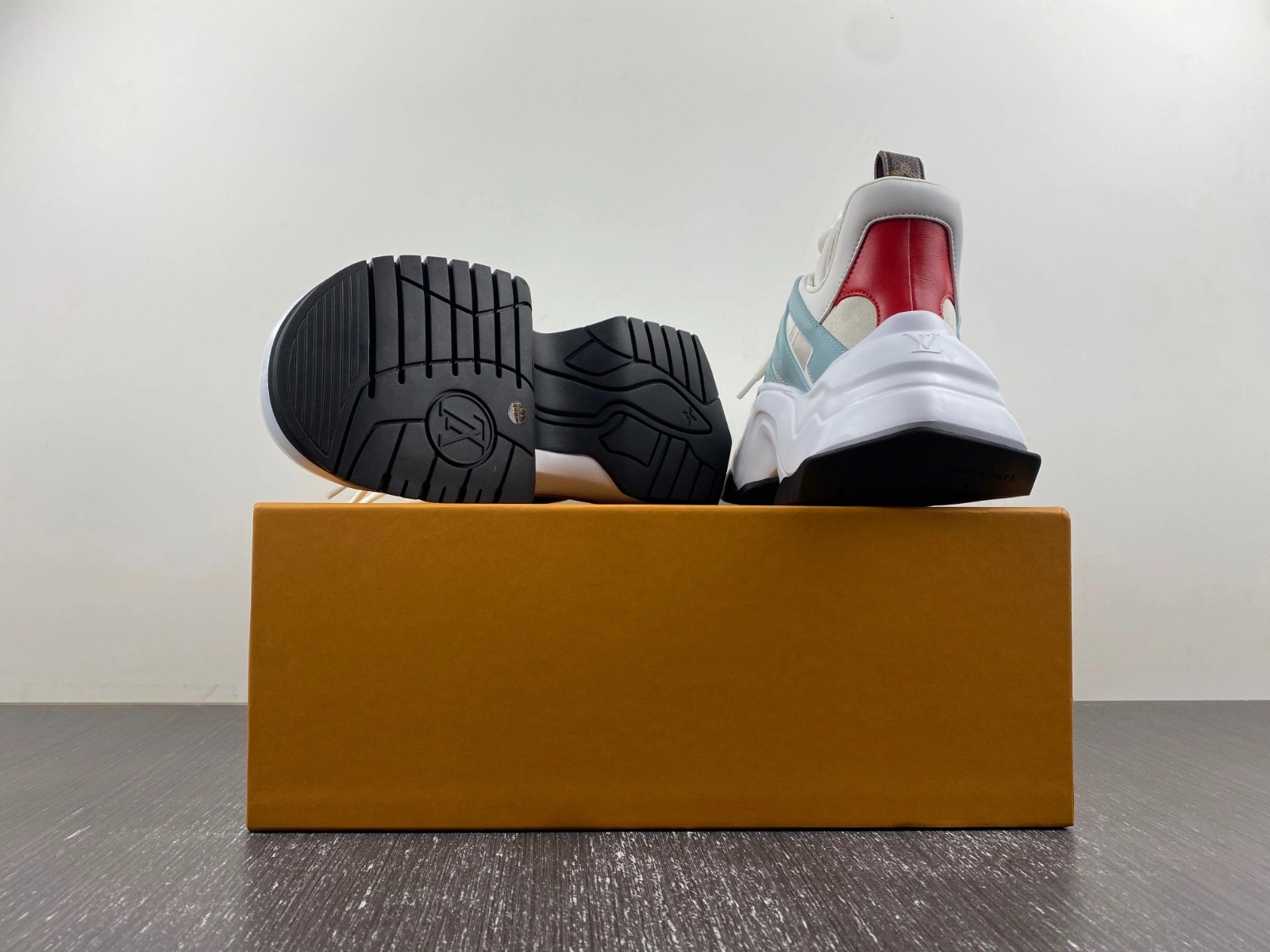 LWE ARCHLIGHT SNEAKERS
