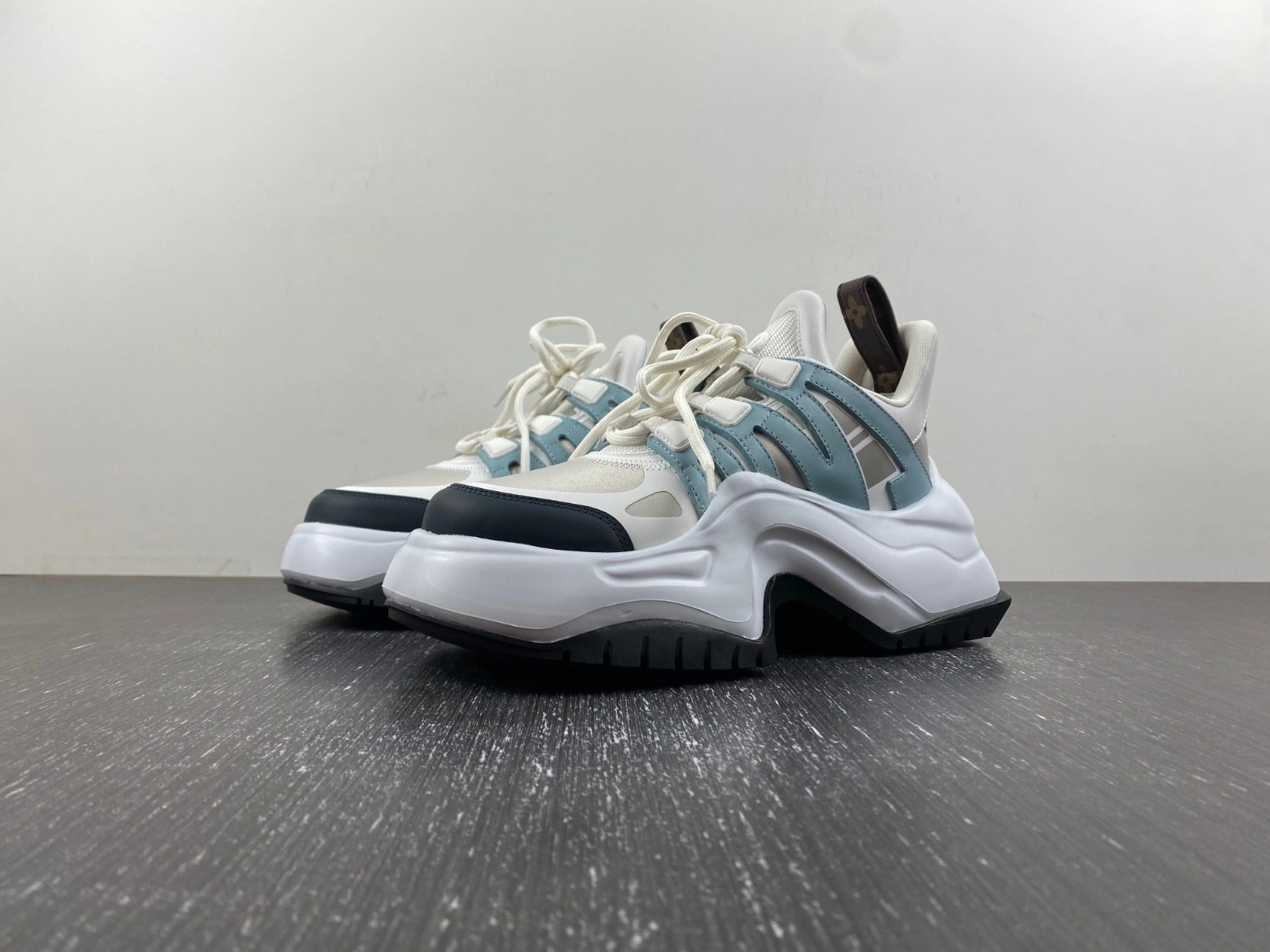 LWE ARCHLIGHT SNEAKERS