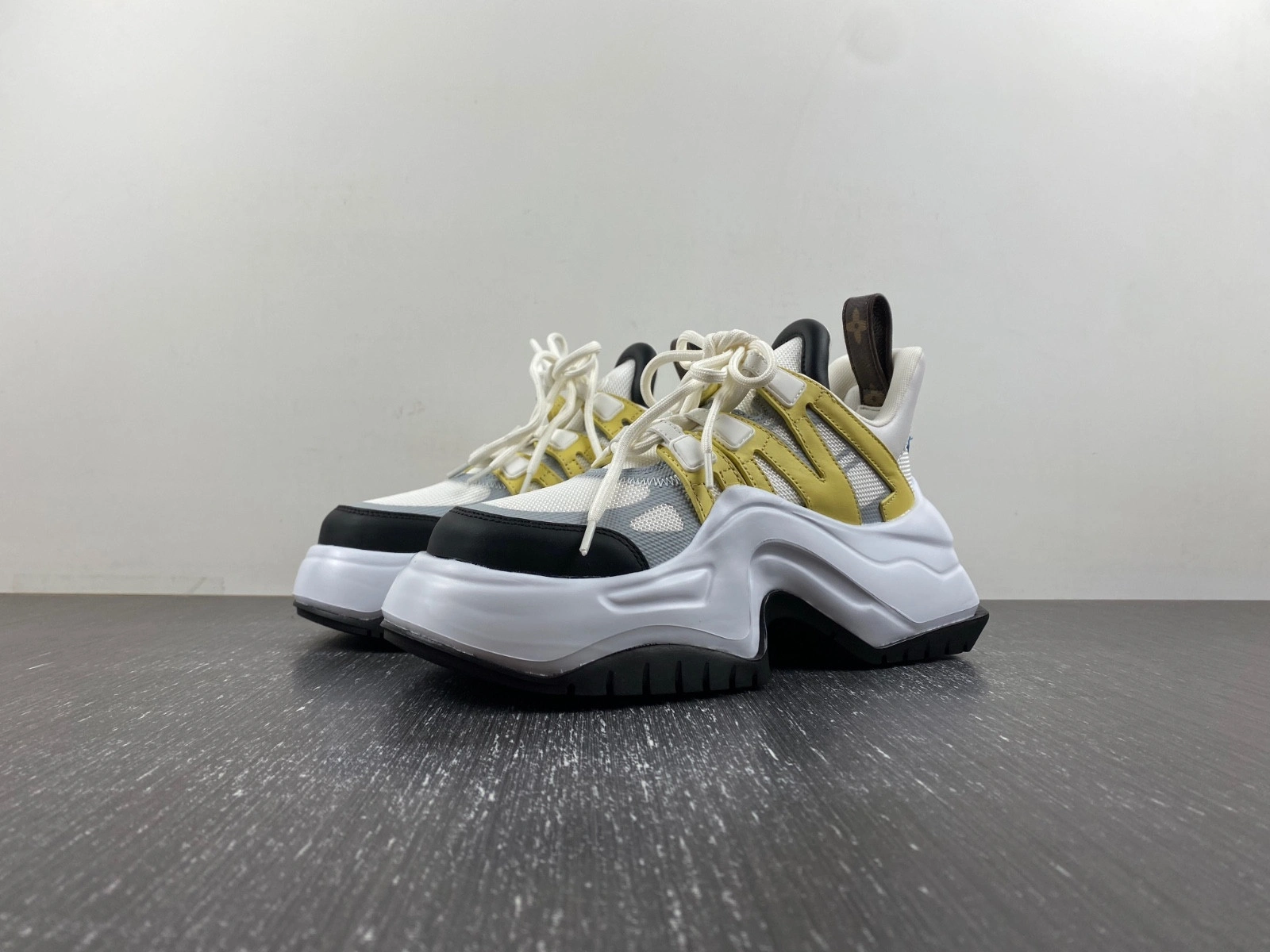 LWE ARCHLIGHT SNEAKERS