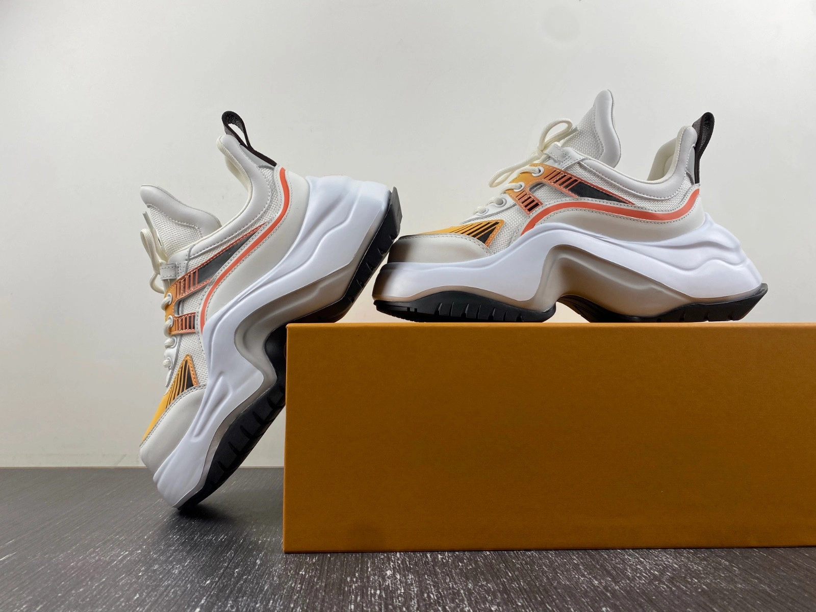 LWE ARCHLIGHT SNEAKERS
