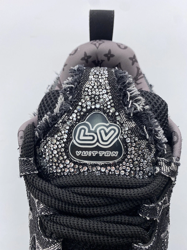 LWE SKATE SNEAKER
