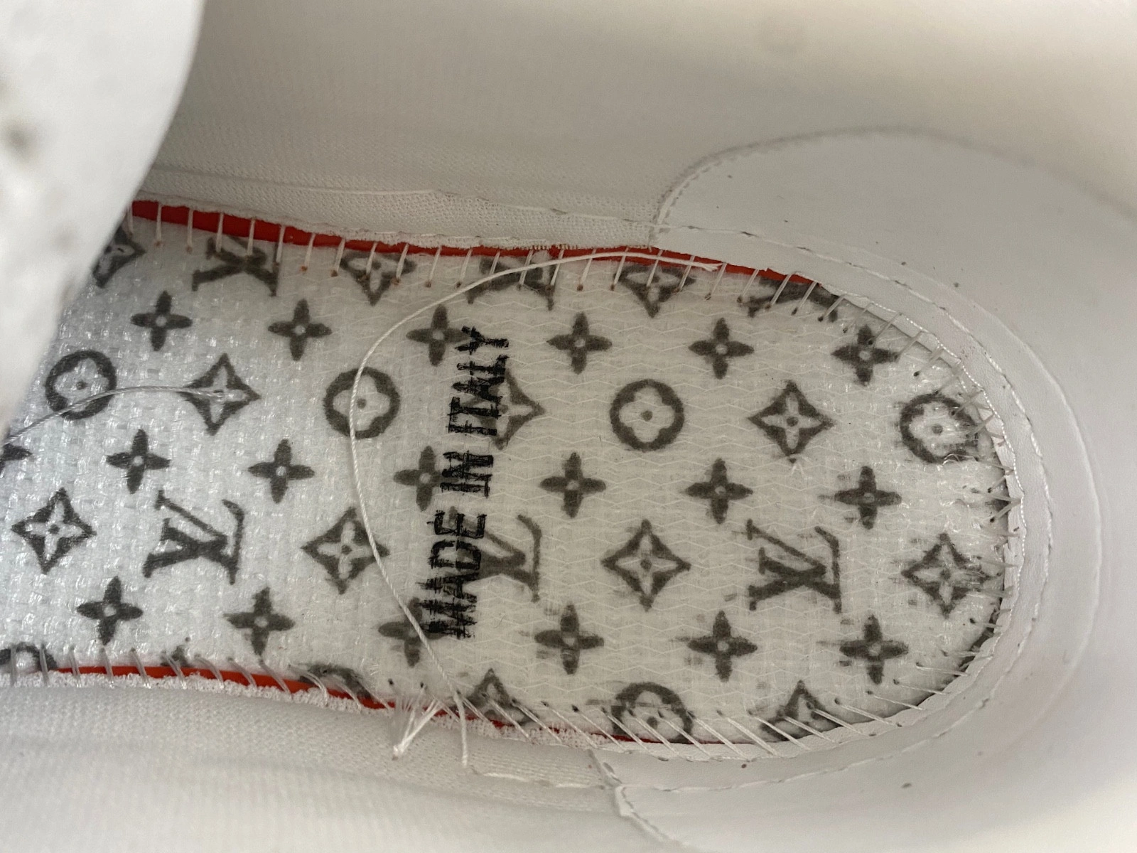 LWE SNEAKER