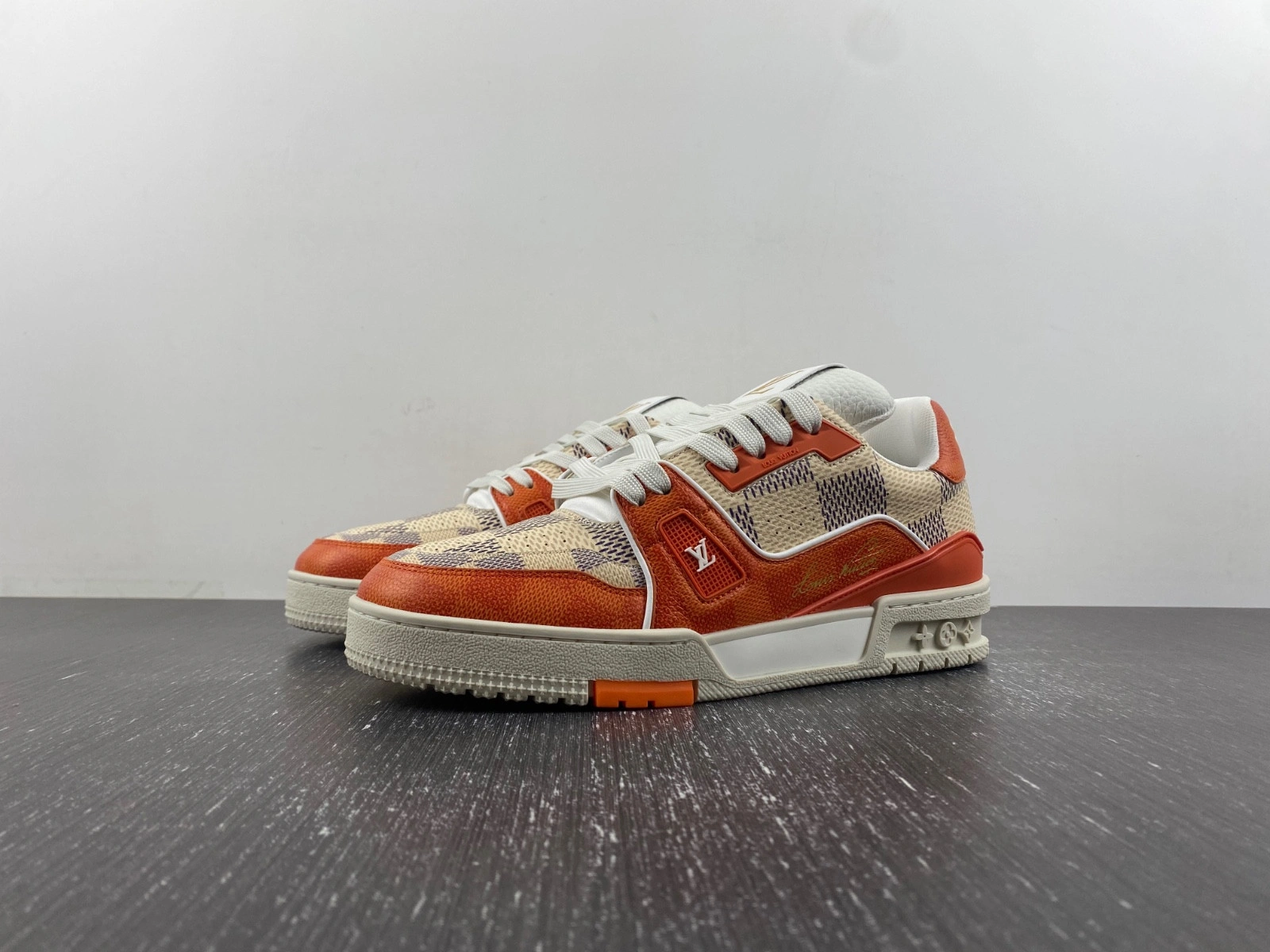 LWE SNEAKER