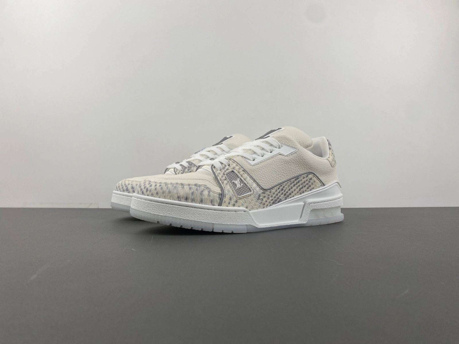 LWE SNEAKER