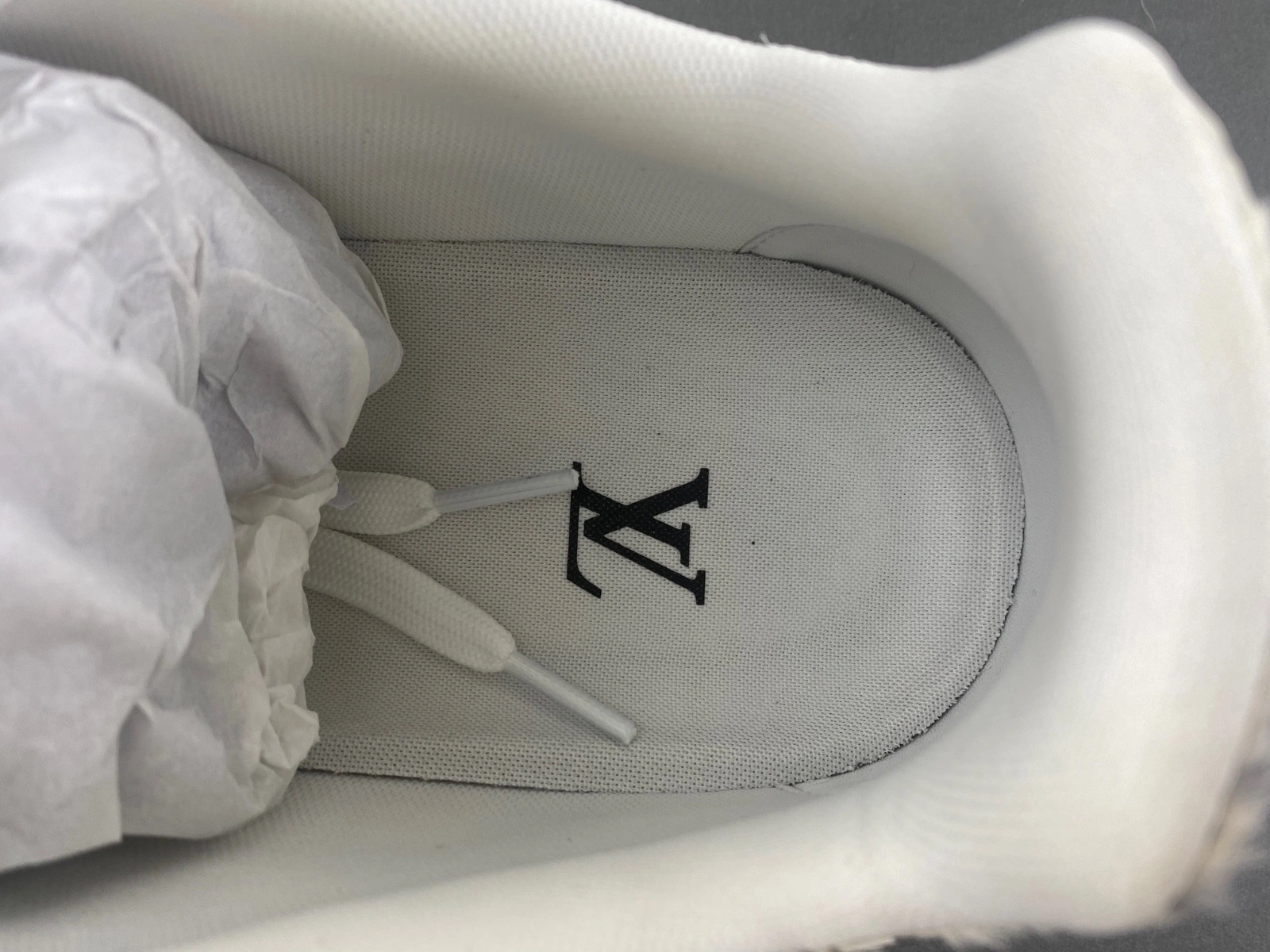 LWE SNEAKER