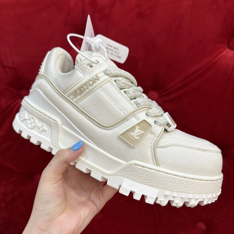 LWE SNEAKER