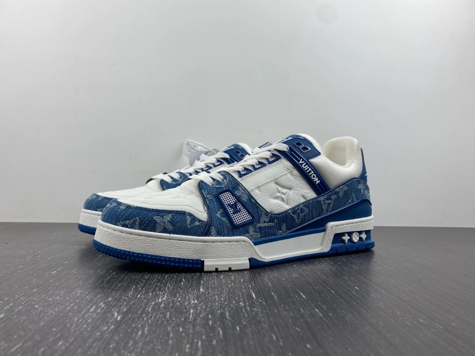 LWE SNEAKER