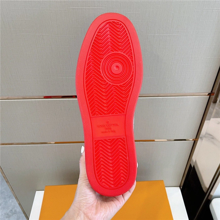 LWE SNEAKER