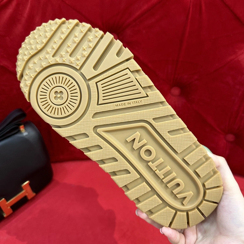LWE SNEAKER