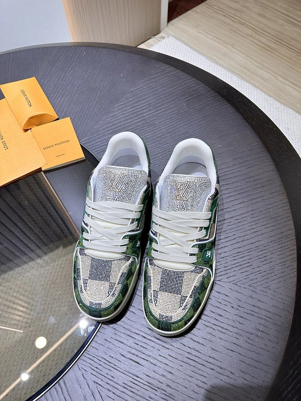 LWE SNEAKER