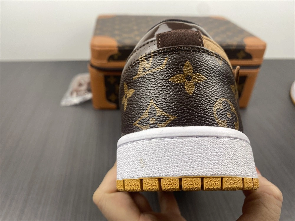 LWE X OWT X AIR JORDAN 1 CUSTOMS MENS AQ0818-203