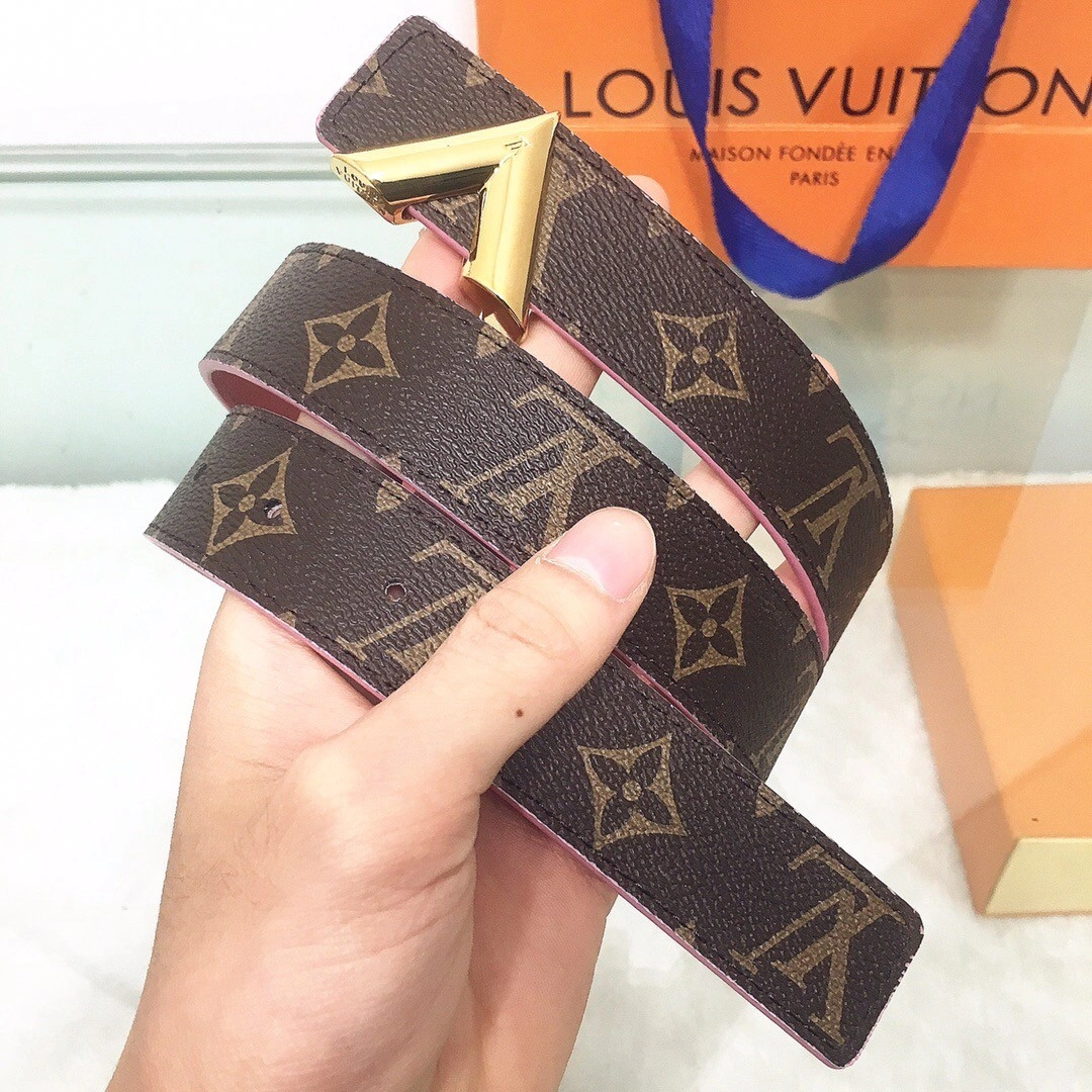 Louis Vuitton ESSENTIAL V 30mm Belt M9210S