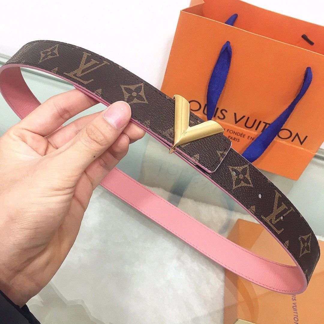 Louis Vuitton ESSENTIAL V 30mm Belt M9210S