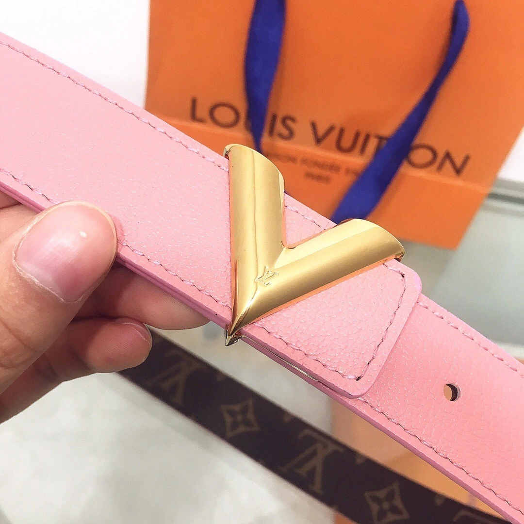Louis Vuitton ESSENTIAL V 30mm Belt M9210S
