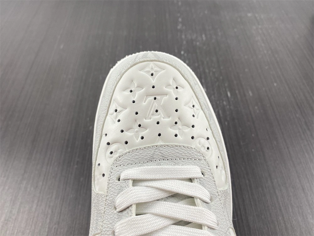 Lwe  Nike 