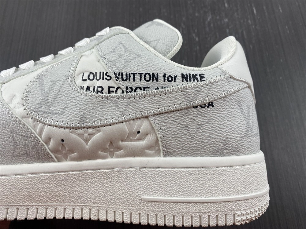 Lwe  Nike 