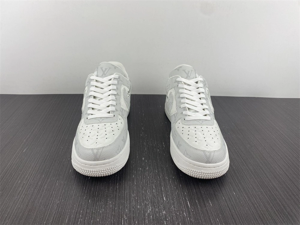 Lwe  Nike 