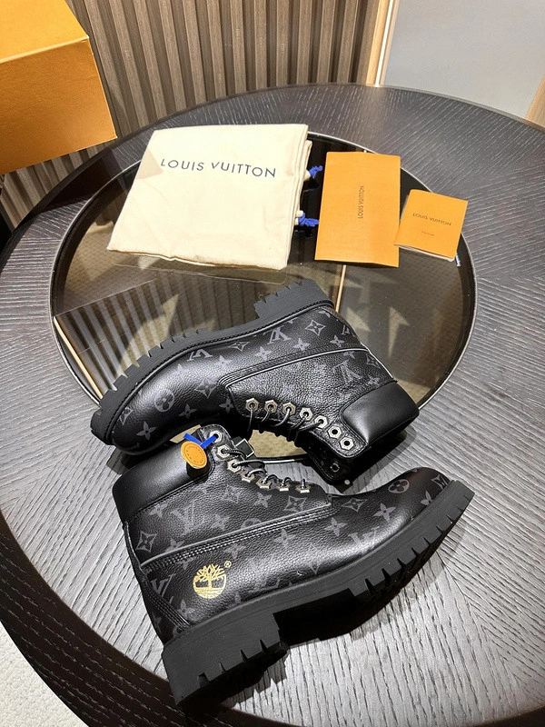 Lwe  boots