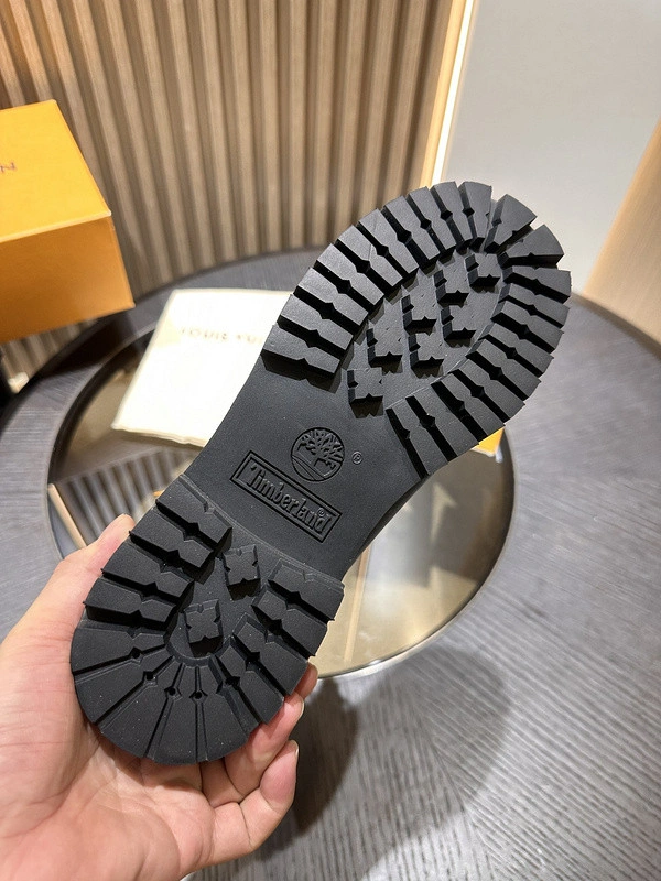 Lwe  boots