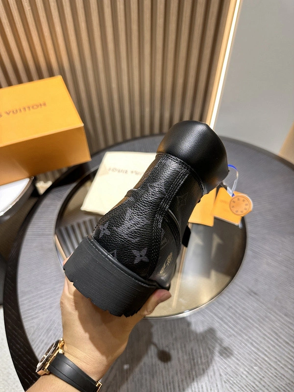 Lwe  boots