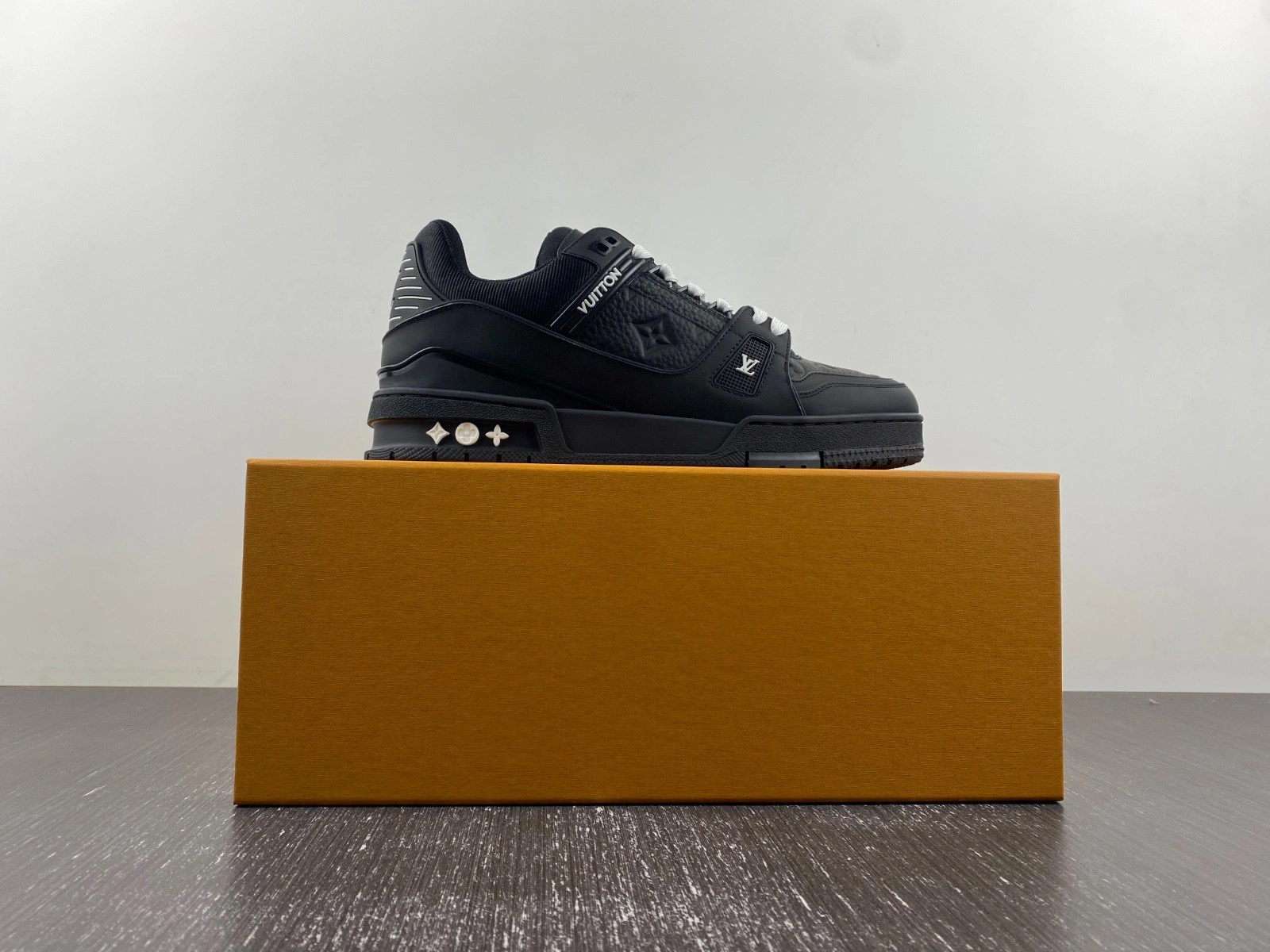 Lwe sneakers