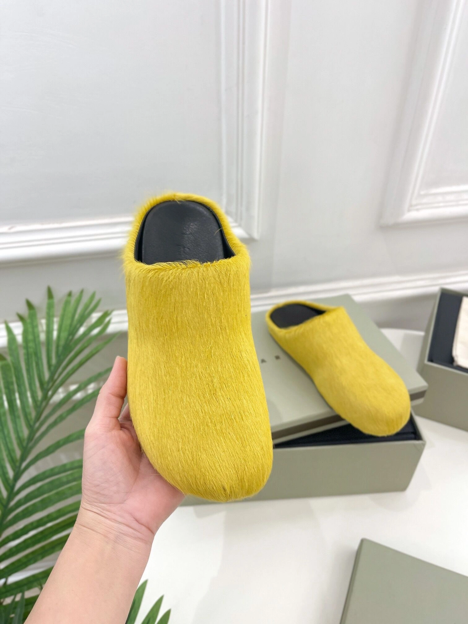 MARNI Yellow Fussbett Sabot Loafers