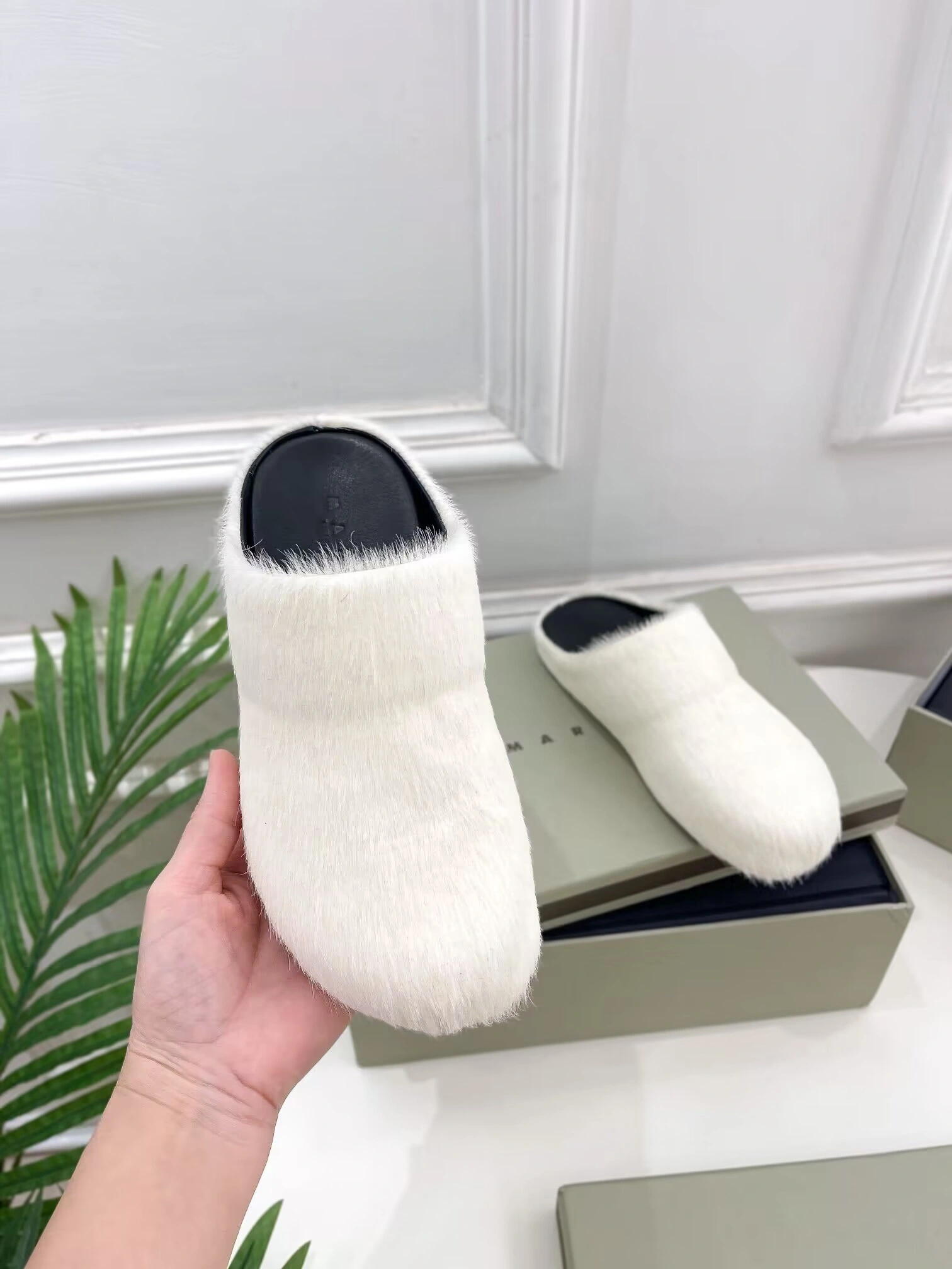 MARNI white Fussbett Sabot Loafers
