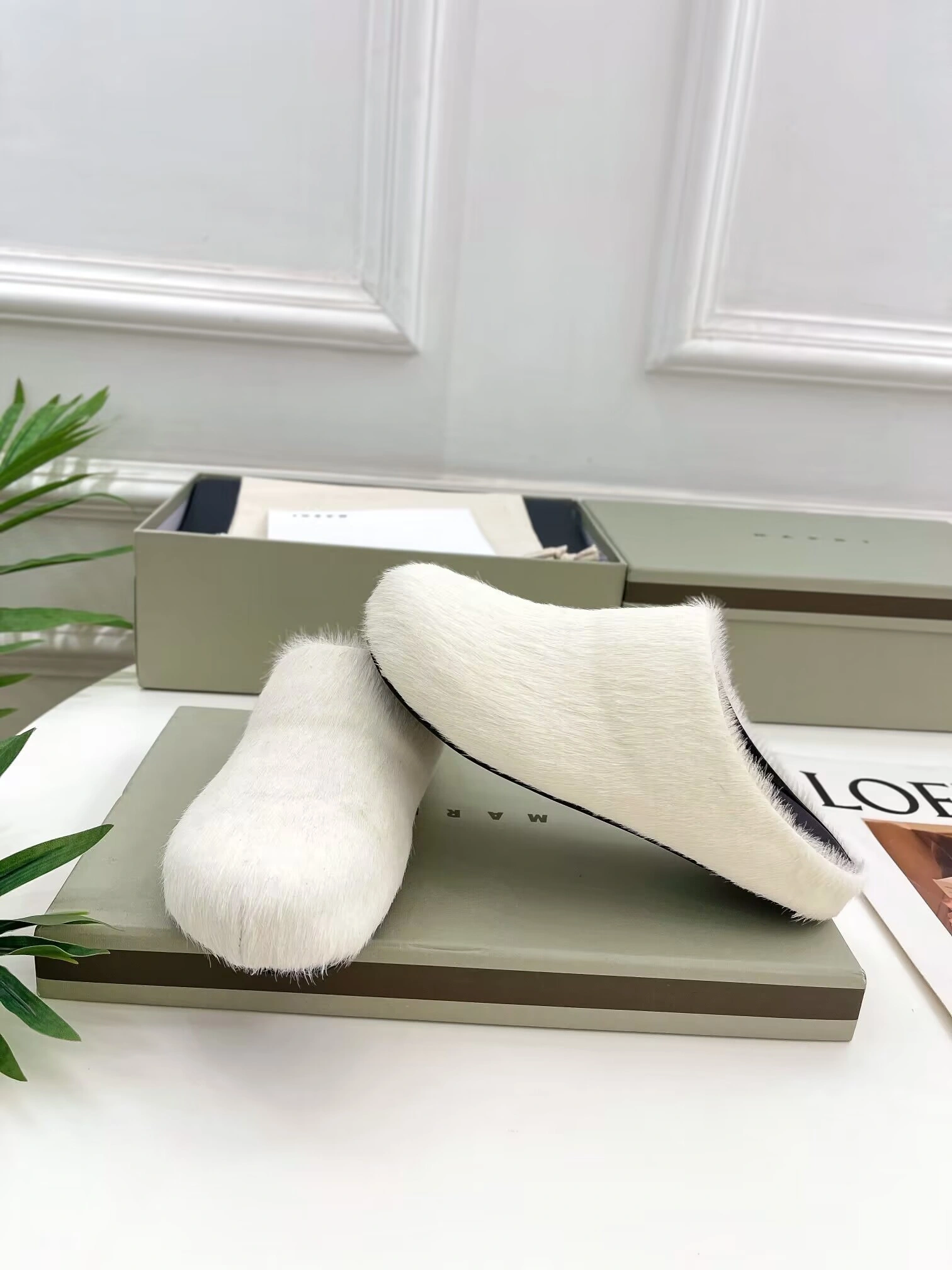 MARNI white Fussbett Sabot Loafers