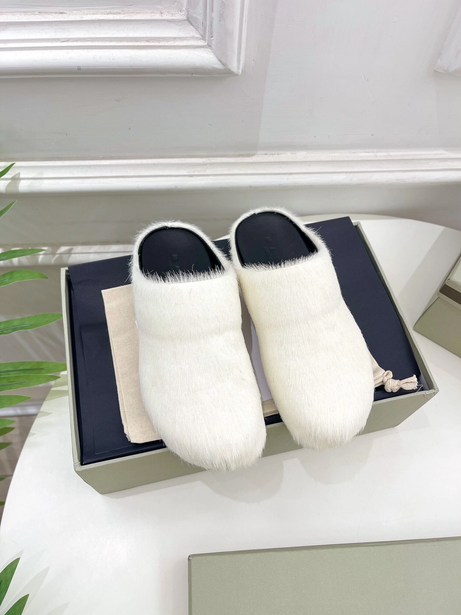 MARNI white Fussbett Sabot Loafers
