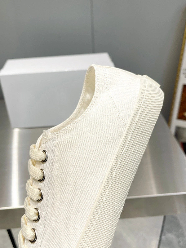 MM6 tabi  Sneaker with LETTERS