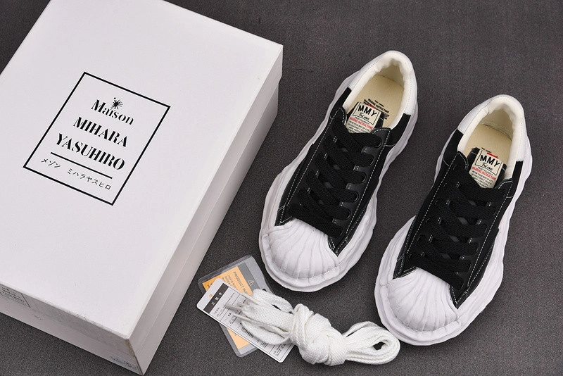 MMY Sneaker  0012