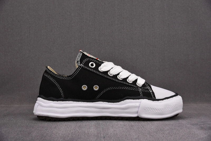MMY Sneaker  001