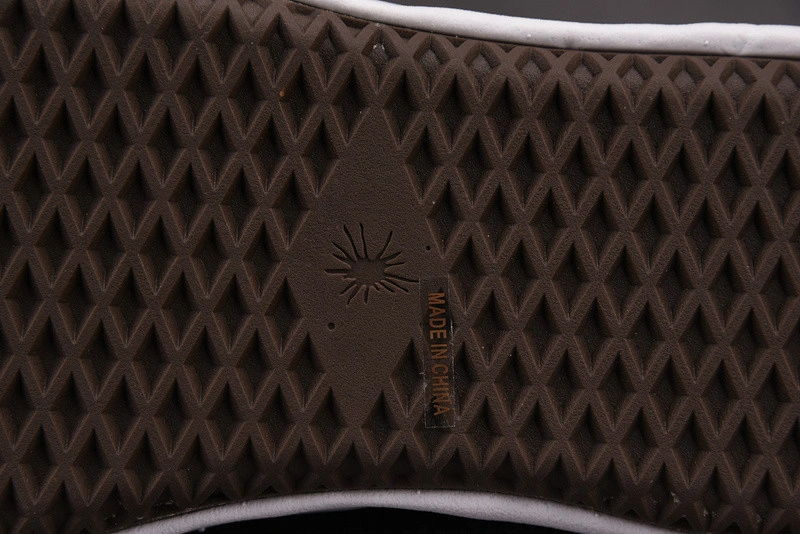 MMY Sneaker  001