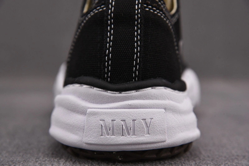 MMY Sneaker  001