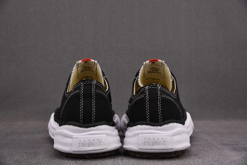 MMY Sneaker  001