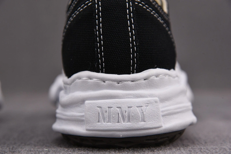 MMY Sneaker  002
