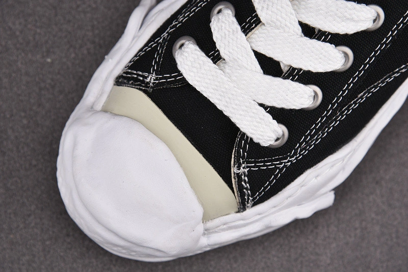 MMY Sneaker  002