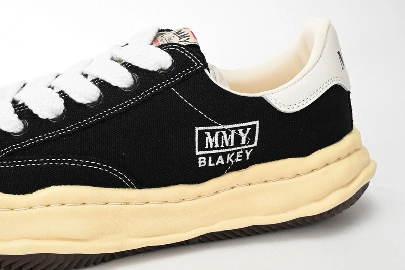MMY Sneaker  0037
