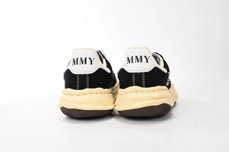MMY Sneaker  0037