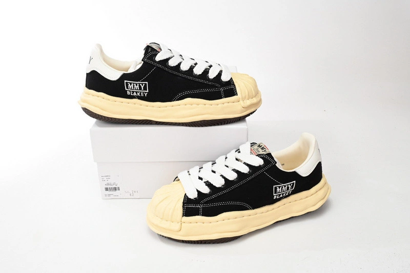 MMY Sneaker  0037