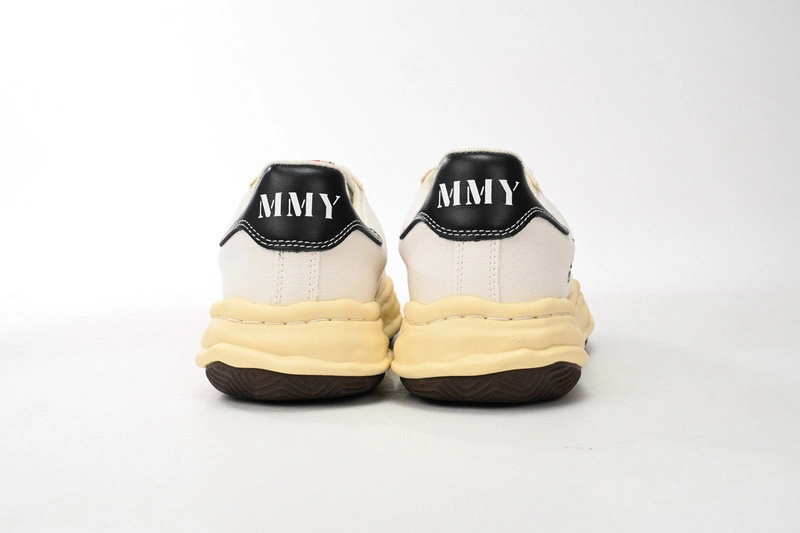 MMY Sneaker  0038