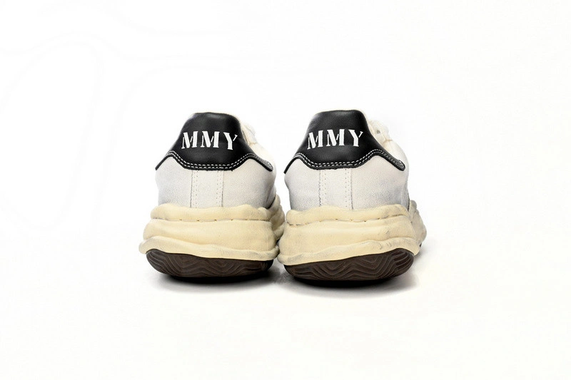 MMY Sneaker  0042
