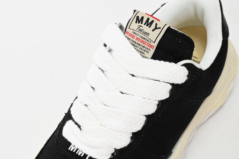 MMY Sneaker  0043