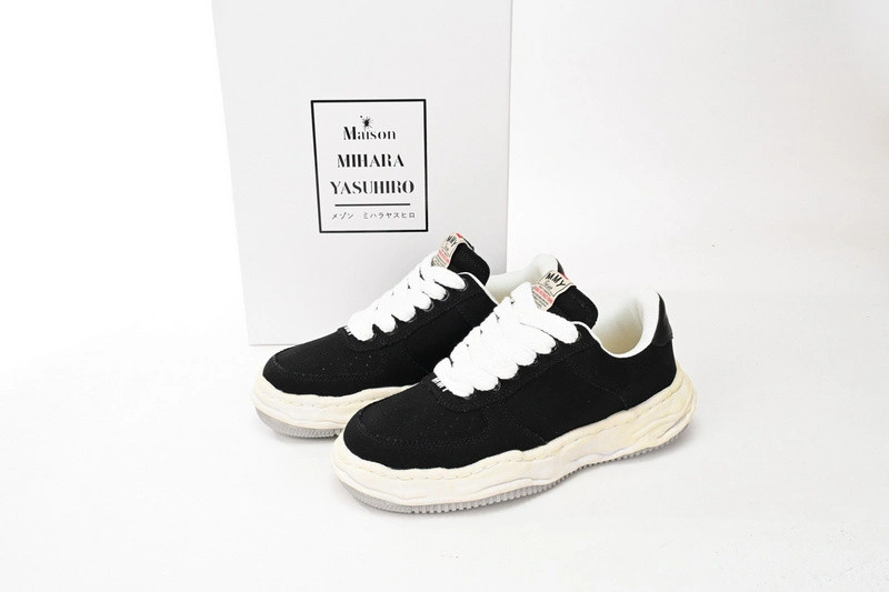 MMY Sneaker  0043